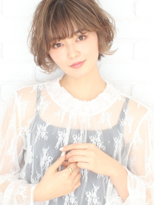 西葛西にある美容室「シーズヘア(SEES HAIR )」のヘアスタイル「ふんわりボブショート」の拡大画像