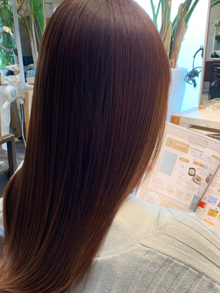 西葛西にある美容室「トゥーヘア（too hair ）」のヘアスタイル「艶髪グレージュ【西葛西】」の拡大画像