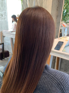 西葛西にある美容室「トゥーヘア（too hair ）」のヘアスタイル「エレガントロングスタイル[西葛西/西葛西北口]」